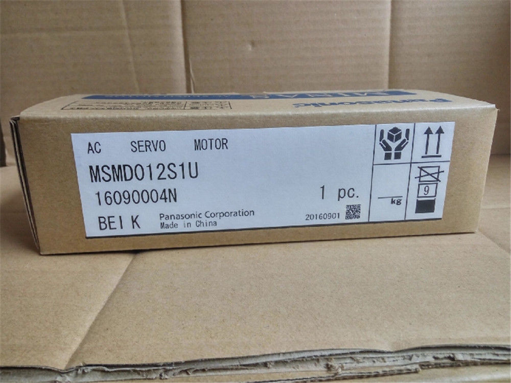 Brand New PANASONIC AC Servo motor MSMD012S1U in box