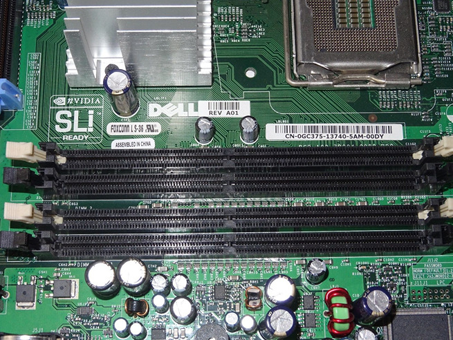 DELL XPS 600 CN-0GC375-13740 -5AM-00DY motherboard - zum Schließen ins Bild klicken