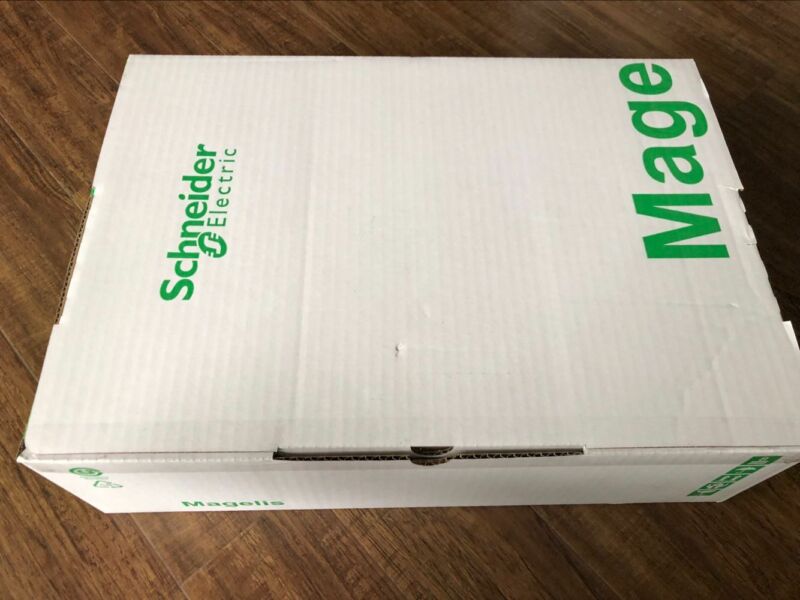 1PC NEW IN BOX SCHNEIDER TOUCH SMART DISPLAY HMIDT732 EXPEDITED SHIPPING - Click Image to Close