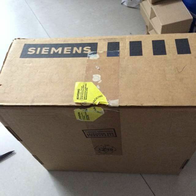 SIEMENS 6RA2216-8DD21-0 NEW IN BOX - zum Schließen ins Bild klicken