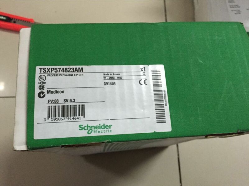 SCHNEIDER TSXP574823AM New In Box 1PCS