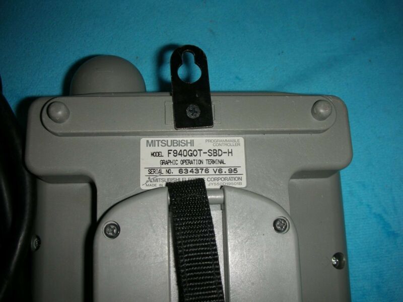 MITSUBISHI F940GOT-SBD-H+F9GT-HCAB-10M Used and Tested 1Pcs - Click Image to Close
