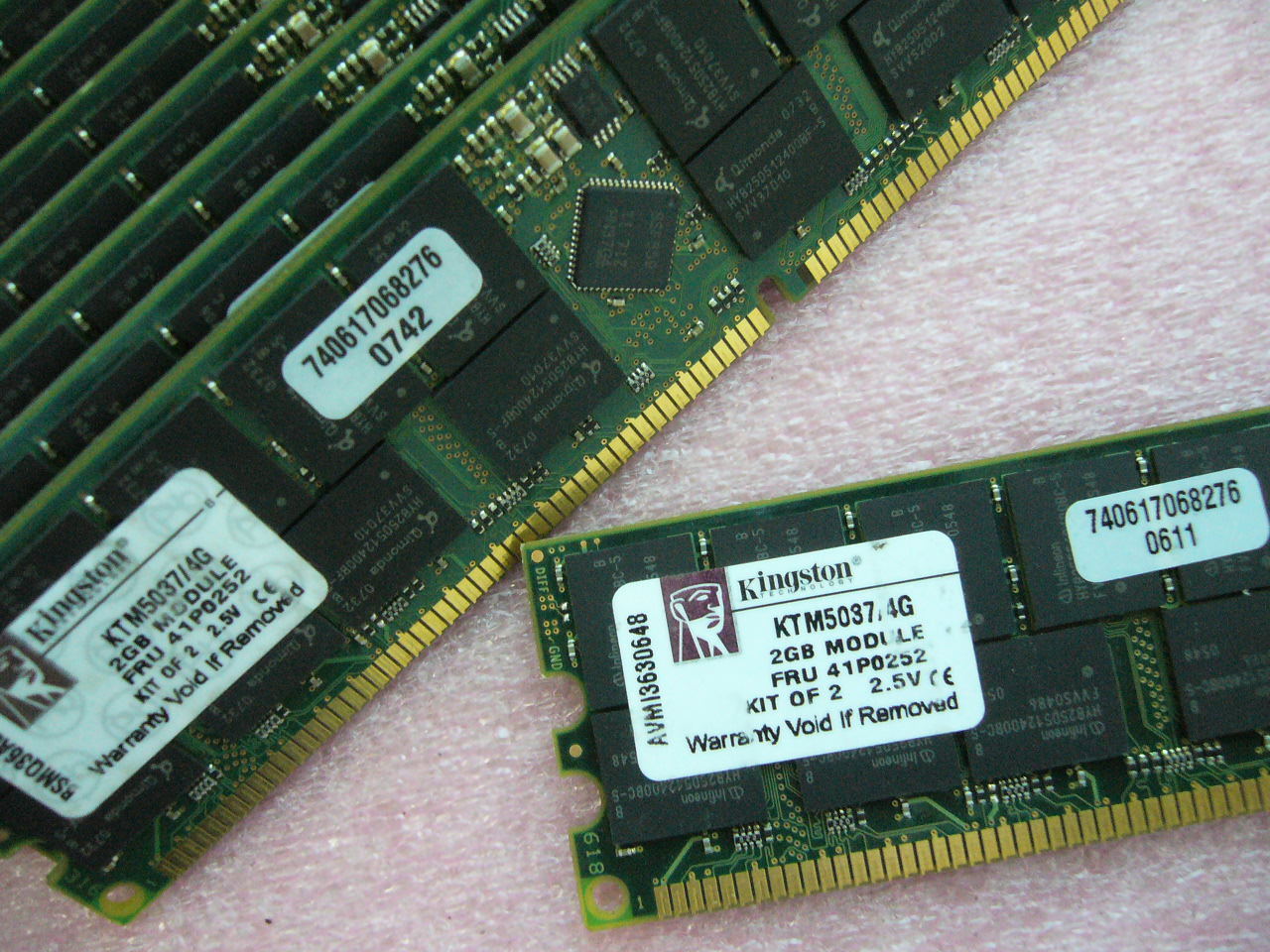 1x 2GB Kingston KTM5037/4G DDR 266,PC2100R ECC Registered Server memory 41P0252 - Click Image to Close