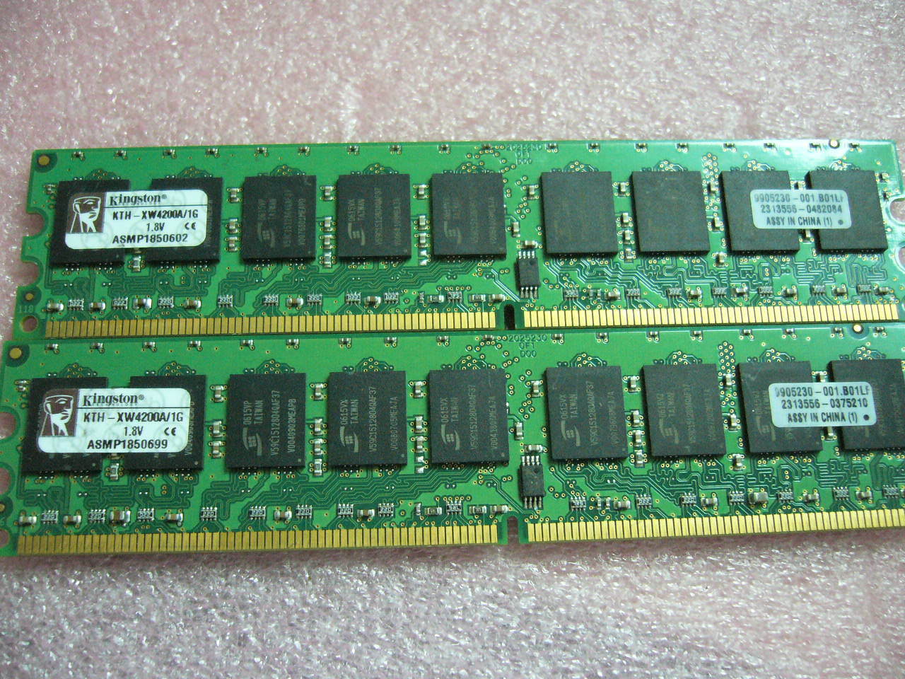 QTY 1x 1GB DDR2 PC2-4200E 533Mhz ECC workstation memory Kingston KTH-XW4200A/1G