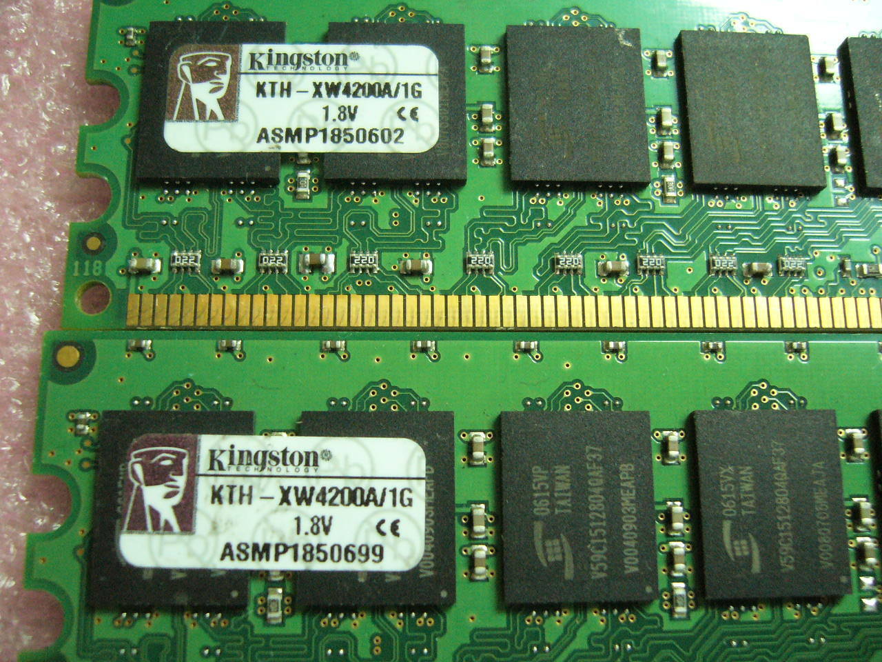 QTY 1x 1GB DDR2 PC2-4200E 533Mhz ECC workstation memory Kingston KTH-XW4200A/1G - Click Image to Close