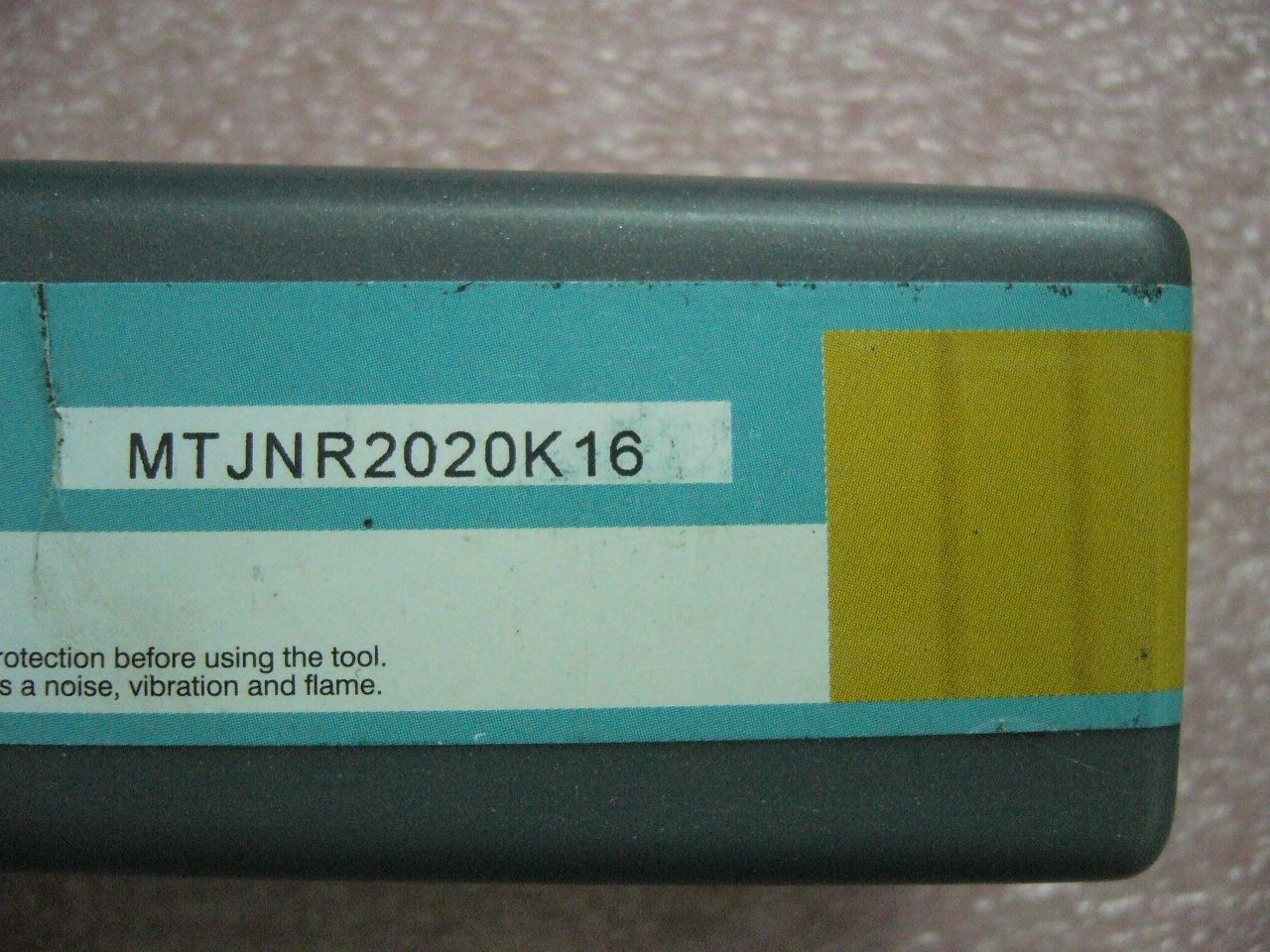 External Turning Toolholder MTJNR 2020K16 for inserts TNMG1604.. TNMG33... - zum Schließen ins Bild klicken