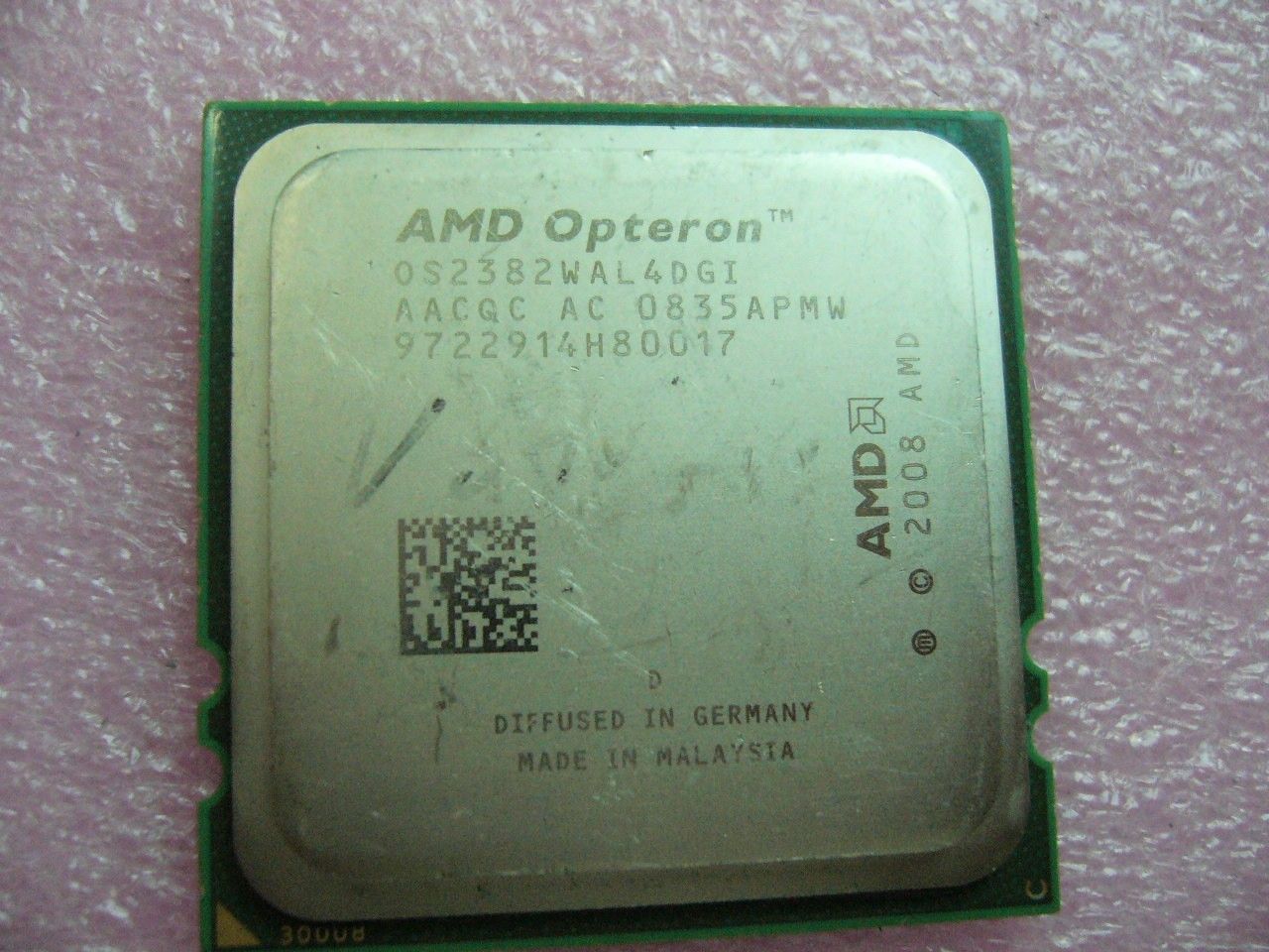 QTY 1x AMD Opteron 2382 2.6 GHz Quad-Core (OS2382WAL4DGI) CPU Socket F 1207