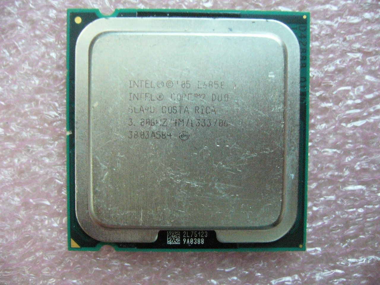 QTY 1x INTEL Core 2 Duo E6850 CPU 3.0GHz 4MB/1333Mhz LGA775 SLA9U
