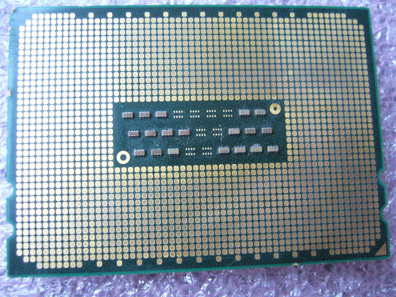QTY 1x AMD Opteron 6174 2.2 GHz Twelve Core (OS6174WKTCEGO) CPU Tested G34 - zum Schließen ins Bild klicken