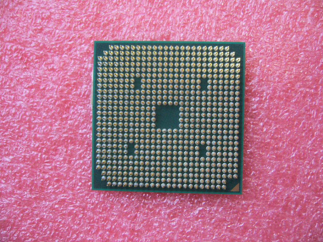 QTY 1x AMD Athlon II P340 2.2GHz Dual-Core (AMP340SGR22GM) Laptop CPU Socket S1 - Click Image to Close