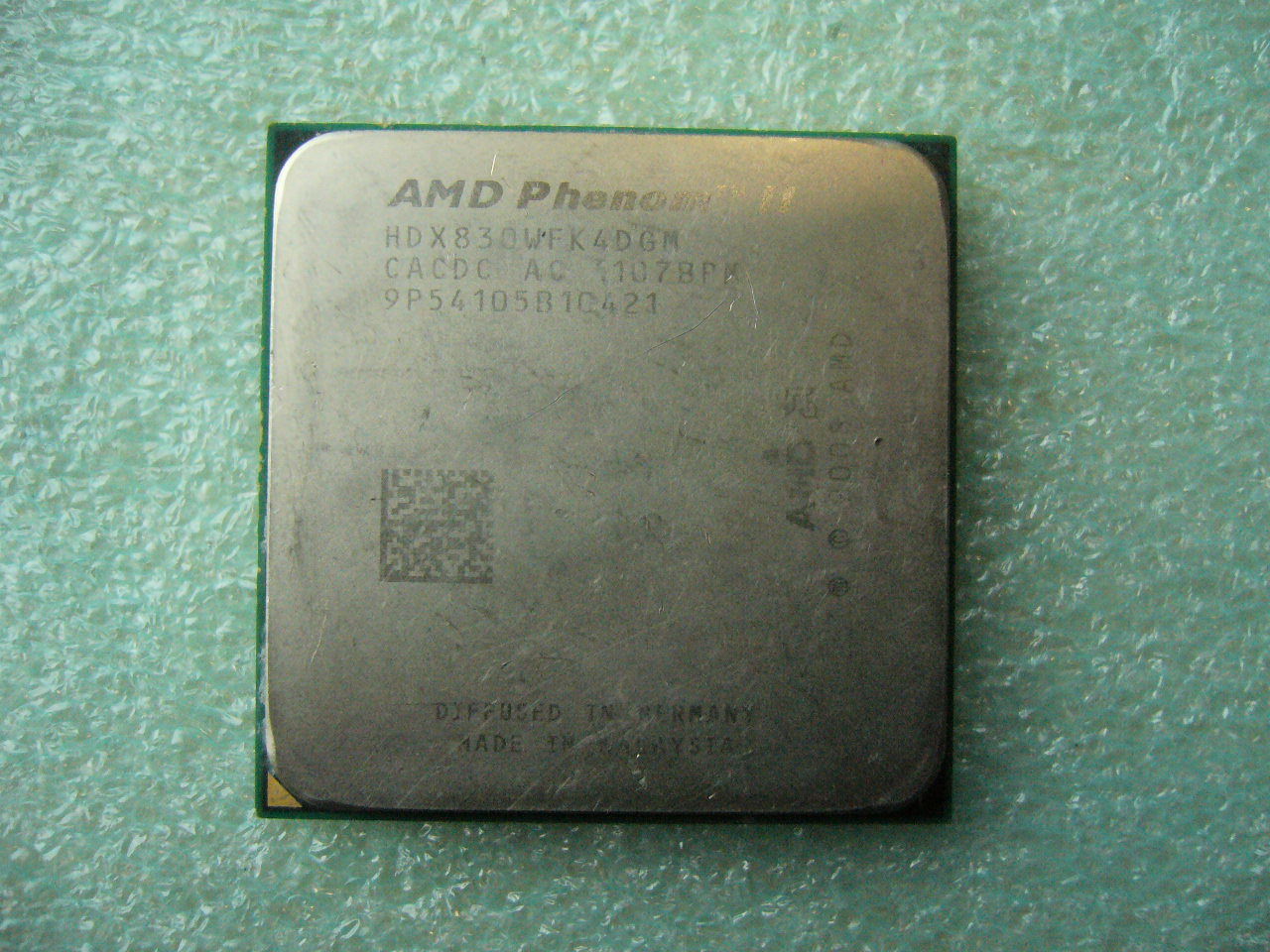 QTY 1x AMD Phenom II X4 830 2.8 GHz Quad-Core (HDX830WFK4DGM) CPU AM3 938-Pin