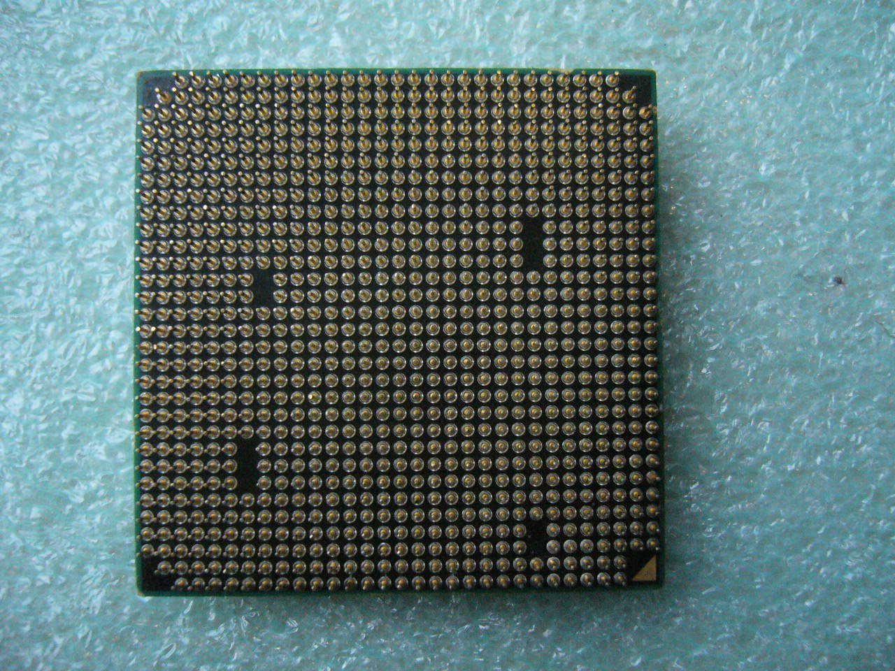 QTY 1x AMD Phenom II X4 830 2.8 GHz Quad-Core (HDX830WFK4DGM) CPU AM3 938-Pin - zum Schließen ins Bild klicken