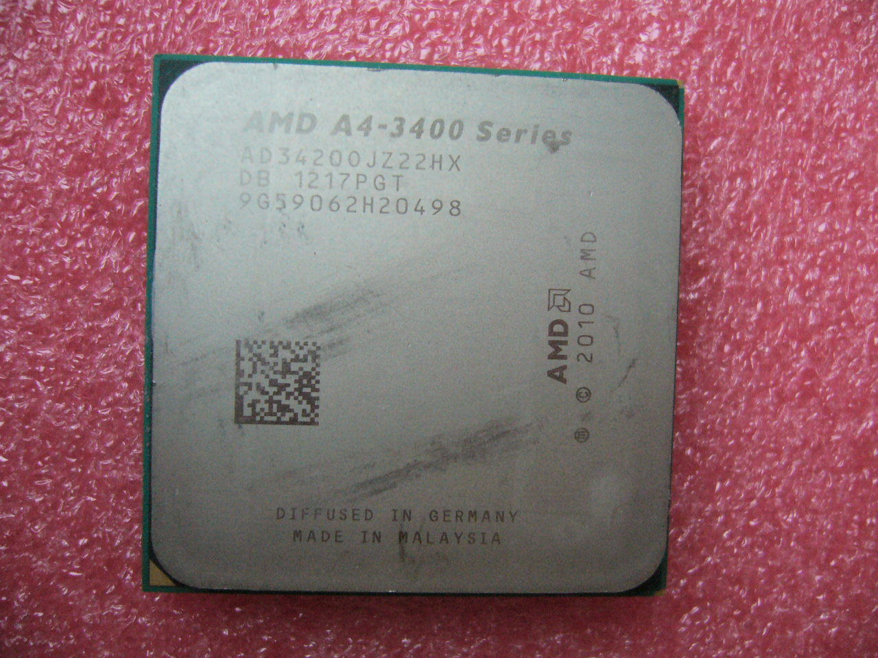 QTY 1x AMD Fusion A4-3420 2.8 GHz Dual-Core (AD3420OJZ22HX) CPU Socket FM1