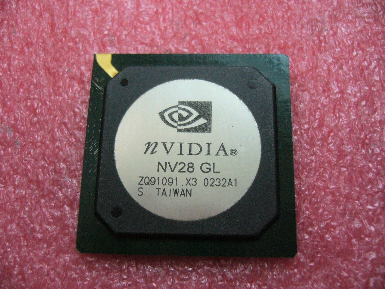 QTY 1x nVidia NV28GL GPU - Click Image to Close