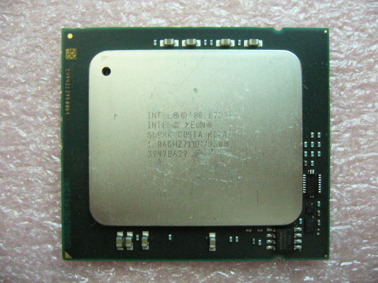QTY 1x INTEL Quad-Cores CPU E7520 1.86GHZ/18MB 4.8GT/s QPI LGA1567 SLBRK