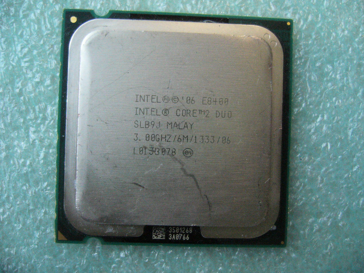 QTY 1x INTEL Core 2 Duo E8400 CPU 3.0GHz 6MB/1333Mhz LGA775 SLB9J SLAPL - Click Image to Close