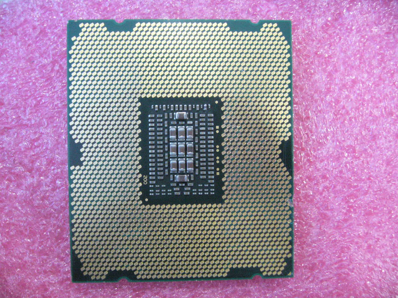QTY 1x Intel CPU E5-2620 CPU 6-Cores 2.0Ghz LGA2011 SR0KW Mem Channel damaged - zum Schließen ins Bild klicken