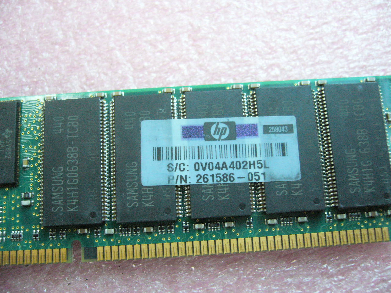 1x 2GB DDR 266 PC-2100R ECC Registered Server memory HP PN 261586-051 - Click Image to Close