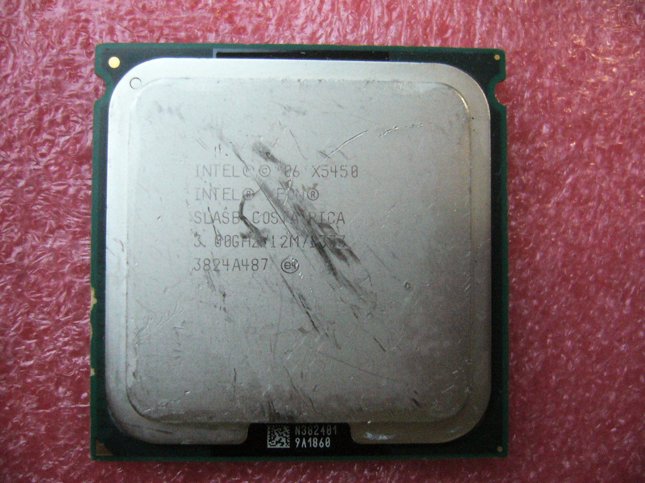 QTY 1x Intel Xeon CPU Quad Core X5450 3.00Ghz/12MB/1333Mhz LGA771 SLASB - zum Schließen ins Bild klicken