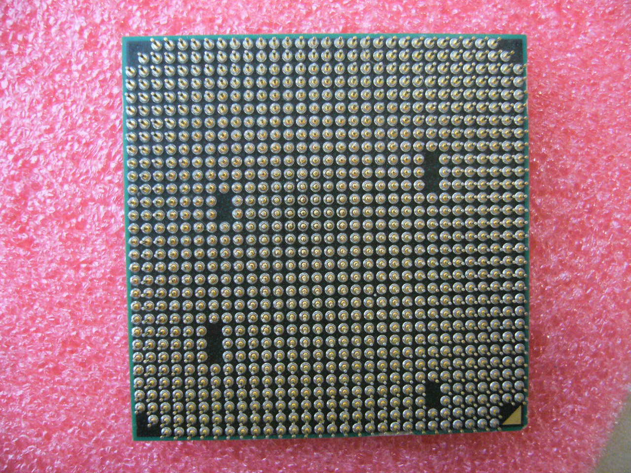 QTY 1x AMD Phenom II X4 B97 3.2 GHz Quad-Core (HDXB97WFK4DGM) CPU AM3 938-Pin - Click Image to Close
