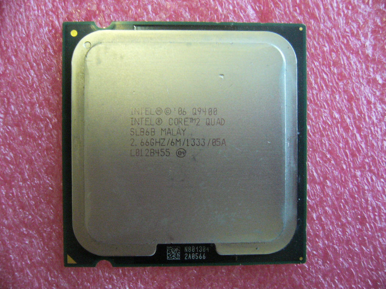 QTY 1x INTEL Quad Cores Q9400 CPU 2.66GHz/6MB/1333Mhz LGA775 SLB6B - zum Schließen ins Bild klicken