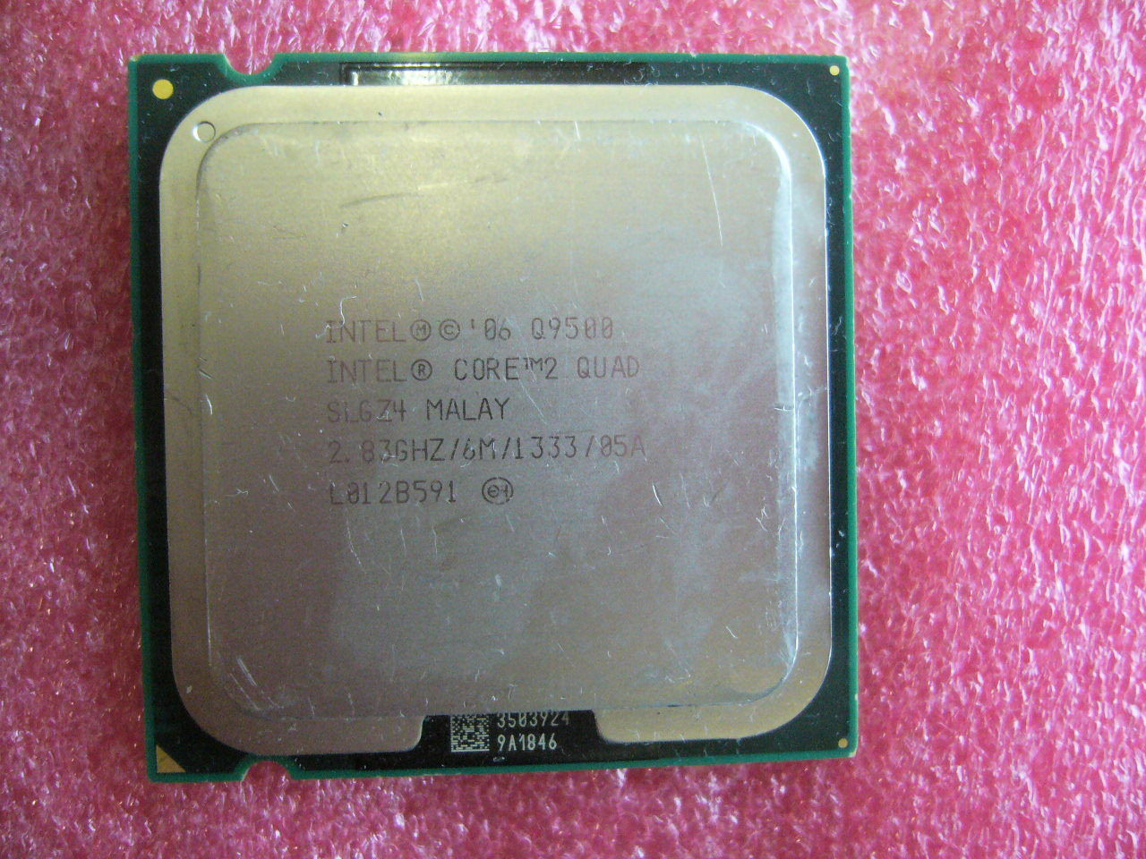 QTY 1x INTEL Quad Cores Q9500 CPU 2.83GHz/6MB/1333Mhz LGA775 SLGZ4 - zum Schließen ins Bild klicken