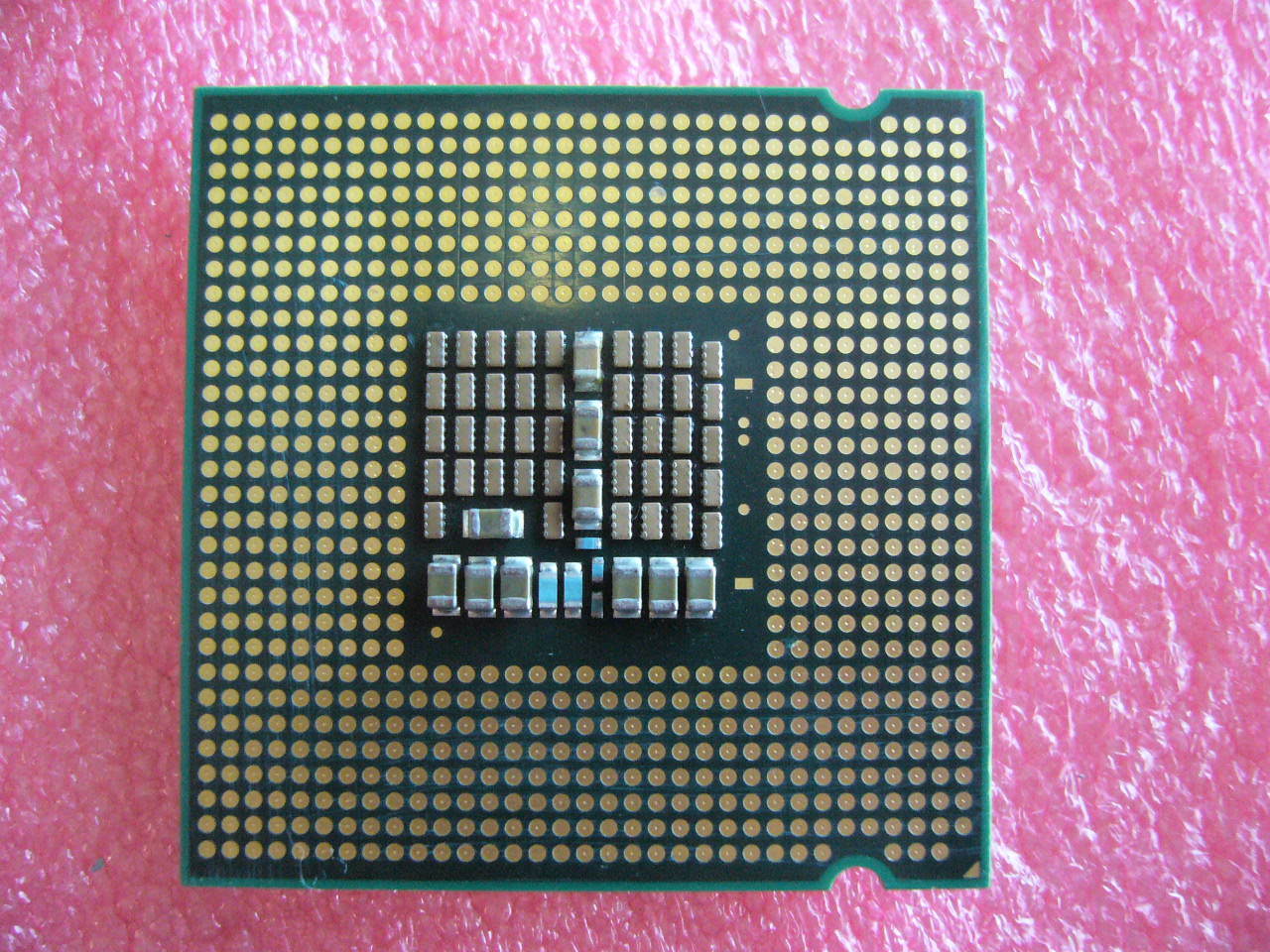 QTY 1x INTEL Core2 Quad Q6600 CPU 2.40GHz/8MB/1066Mhz LGA775 SL9UM - zum Schließen ins Bild klicken