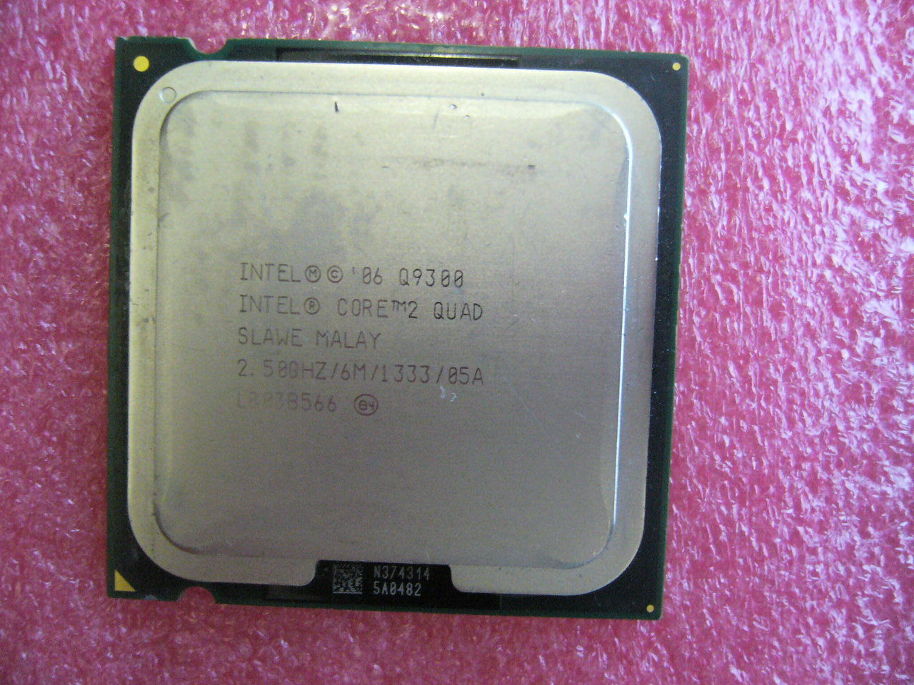QTY 1x INTEL Quad Cores Q9300 CPU 2.50GHz/6MB/1333Mhz LGA775 SLAWE - zum Schließen ins Bild klicken
