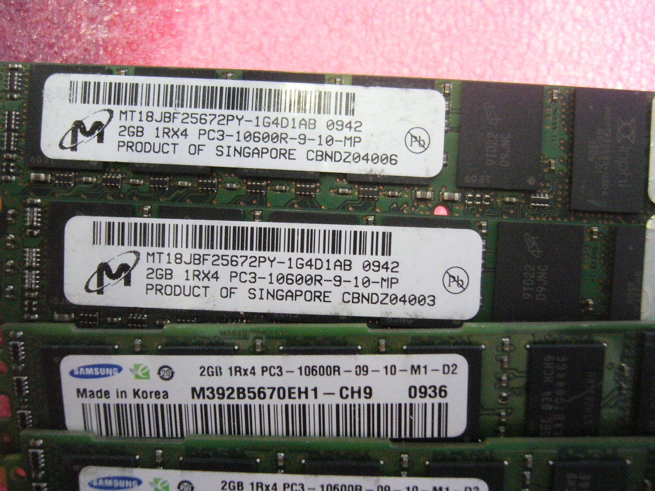QTY 1x 2GB DDR3 PC3-10600R ECC Registered memory IBM P/N 43X5051 - Click Image to Close