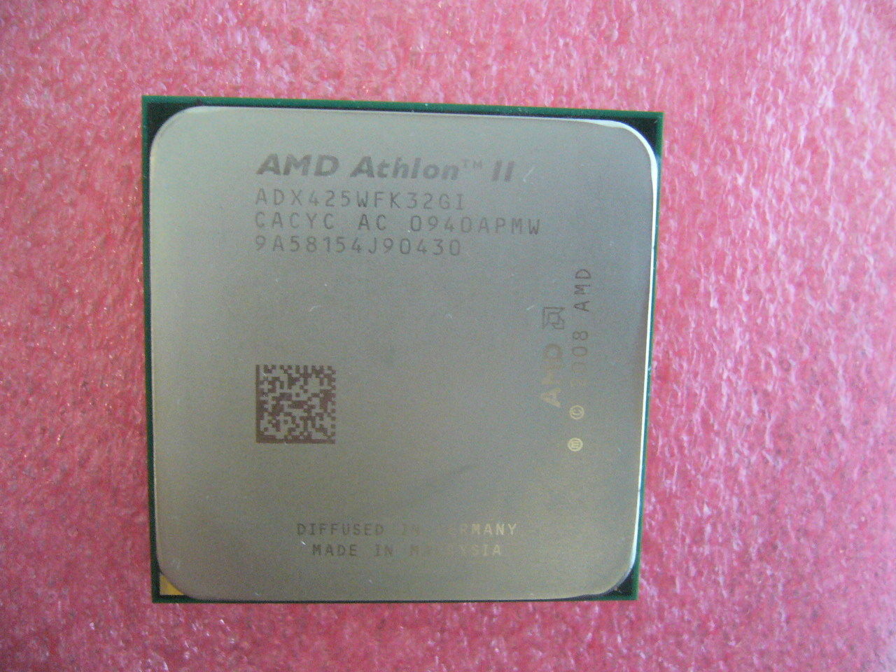 QTY 1x AMD Athlon II X3 425 2.7 GHz Triple-Core (ADX425WFK32GI) CPU AM3 938-Pin