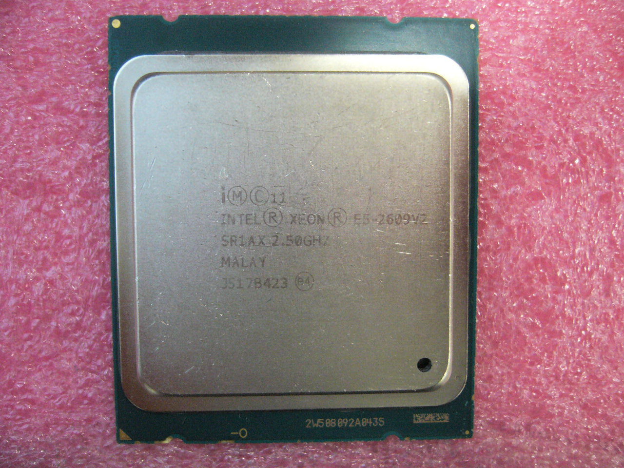 QTY 1x Intel CPU E5-2609 V2 Xeon CPU 4-Cores 2.5Ghz LGA2011 SR1AX