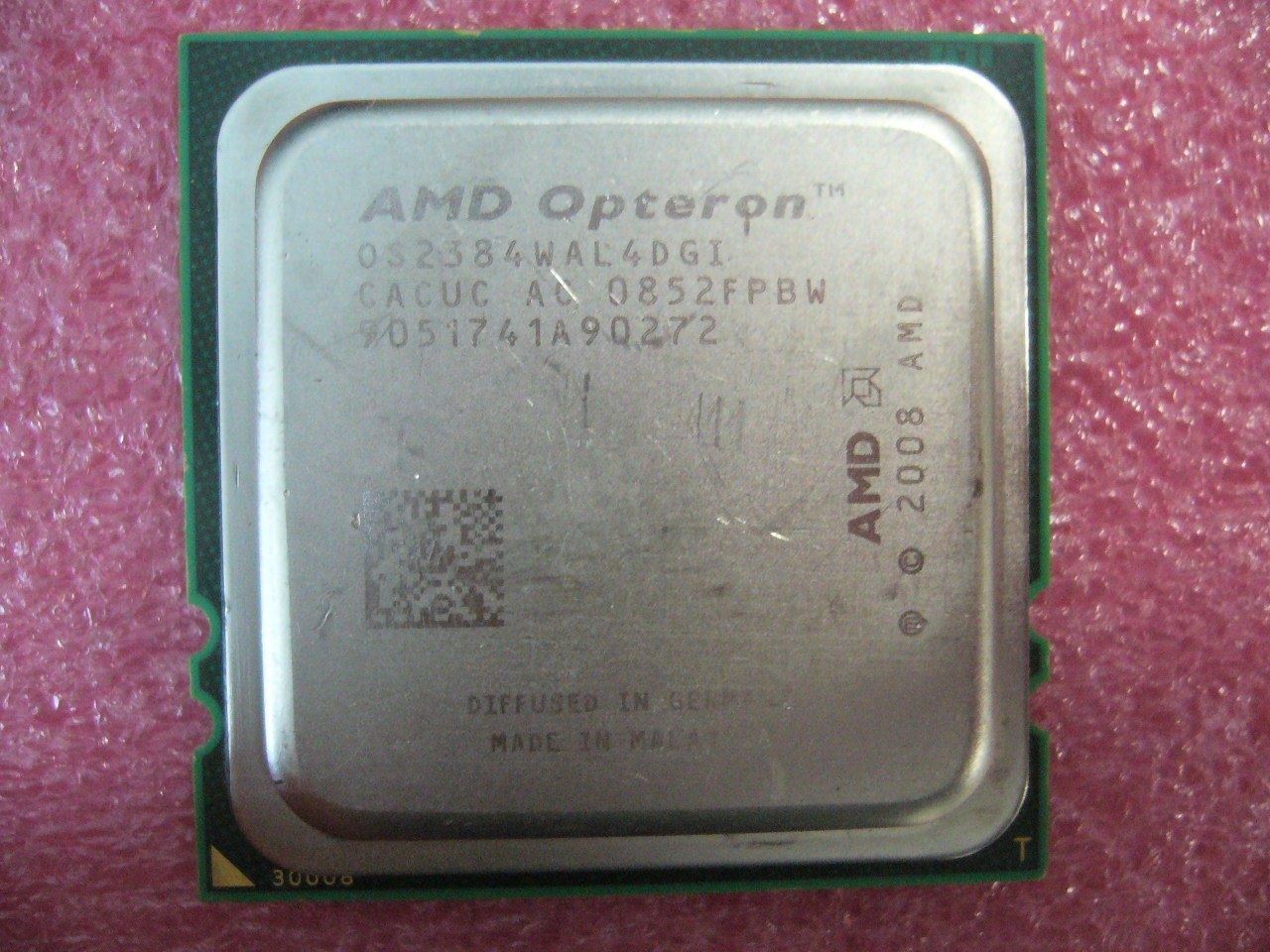 QTY 1x AMD Opteron 2384 2.7 GHz Quad-Core (OS2384WAL4DGI) CPU Socket F 1207