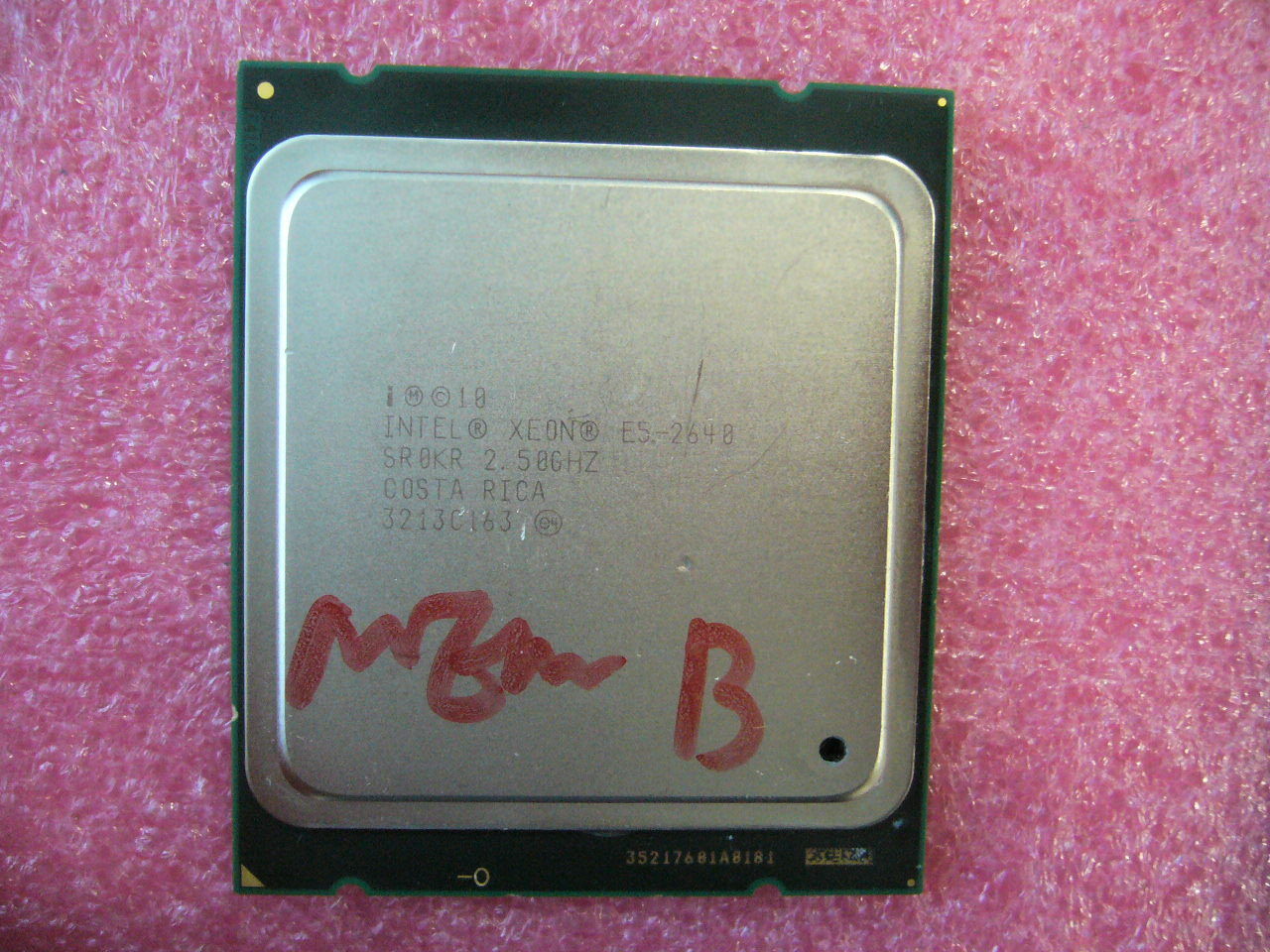 QTY 1x Intel CPU E5-2640 CPU 6-Cores 2.5Ghz LGA2011 SR0KR Mem Channel damaged