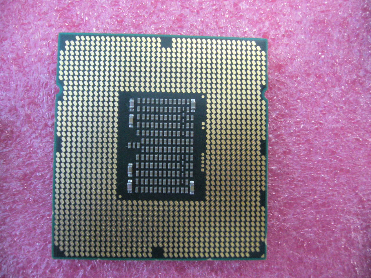 QTY 1x INTEL Six-Cores Xeon ES CPU E5645 2.40GHZ/12MB LGA1366 Q4HA - zum Schließen ins Bild klicken