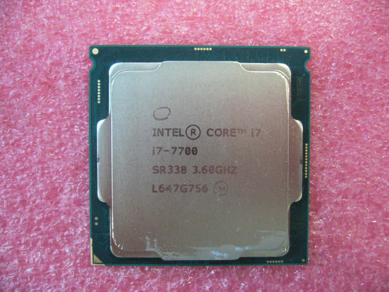 QTY 1x Intel CPU i7-7700 Quad-Cores 3.6Ghz 8MB LGA1151 SR338 PCIE 16x slot not w - Click Image to Close