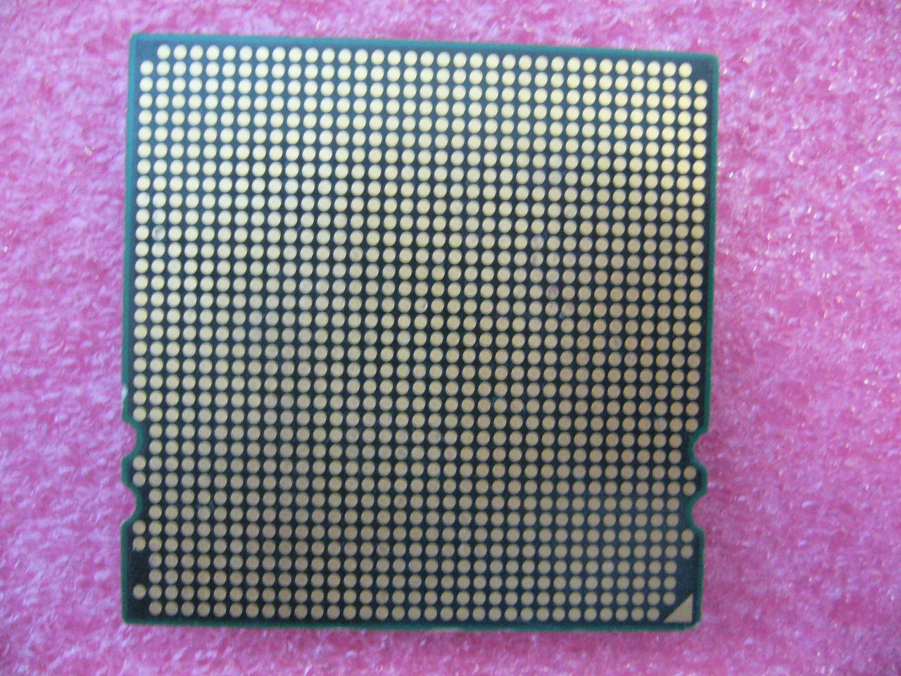 QTY 1x AMD Opteron 2435 2.6 GHz Six Core (OS2435WJS6DGN) CPU Socket F 1207 - Click Image to Close