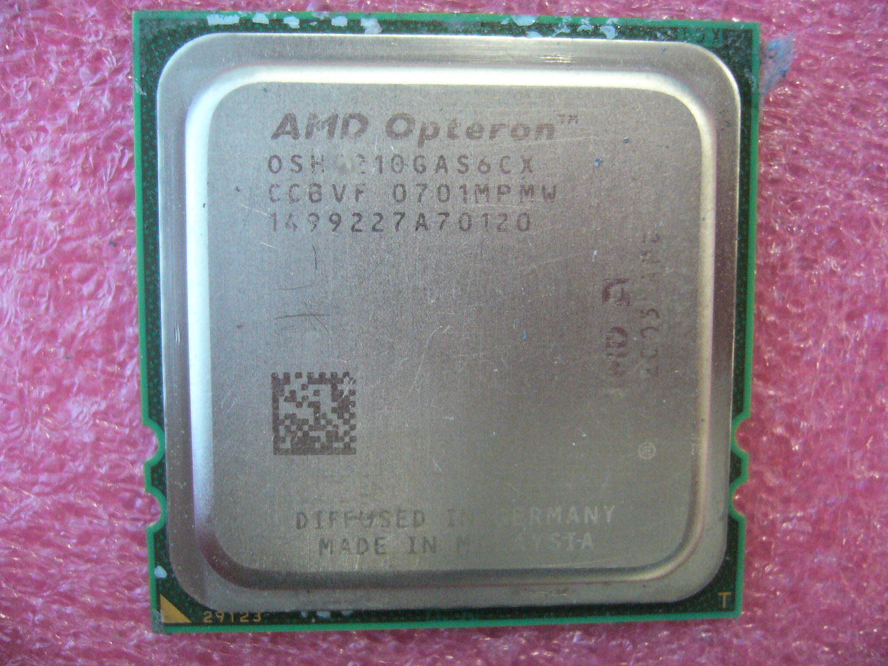 QTY 1x AMD OSH2210GAS6CX Opteron 2210 EE 1.8 GHz Dual Core CPU Socket F 1207