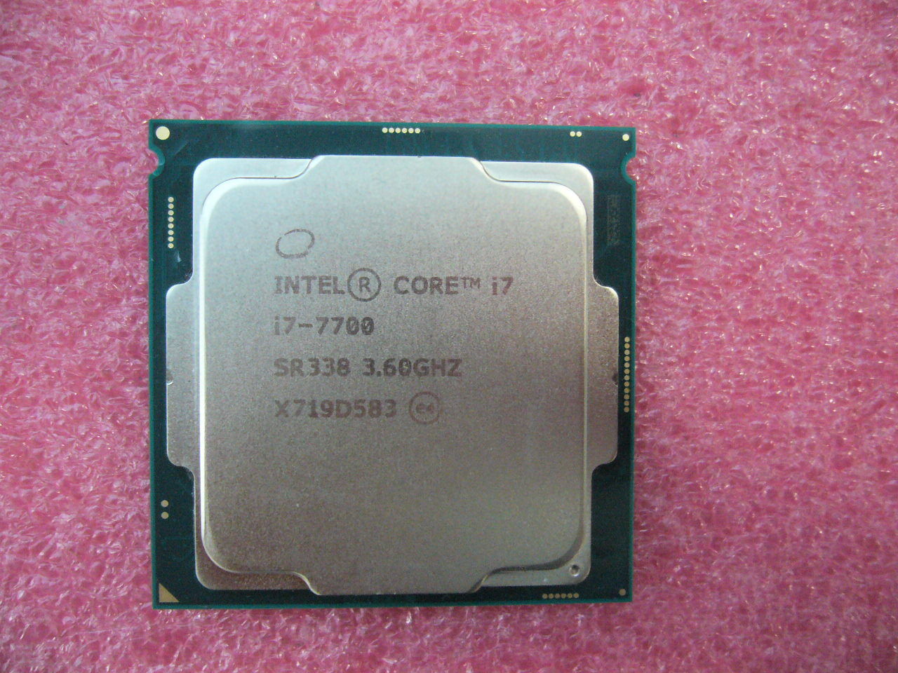 QTY 1x Intel CPU i7-7700 Quad-Cores 3.6Ghz 8MB LGA1151 SR338 NOT WORKING - zum Schließen ins Bild klicken