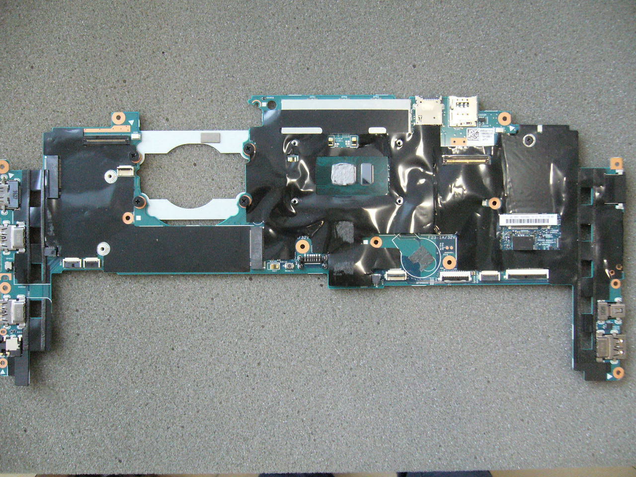 QTY 1x Lenovo Thinkpad X1 Carbon Gen 4 motherboard i7-6600U 16GB X1C NOT WORKING