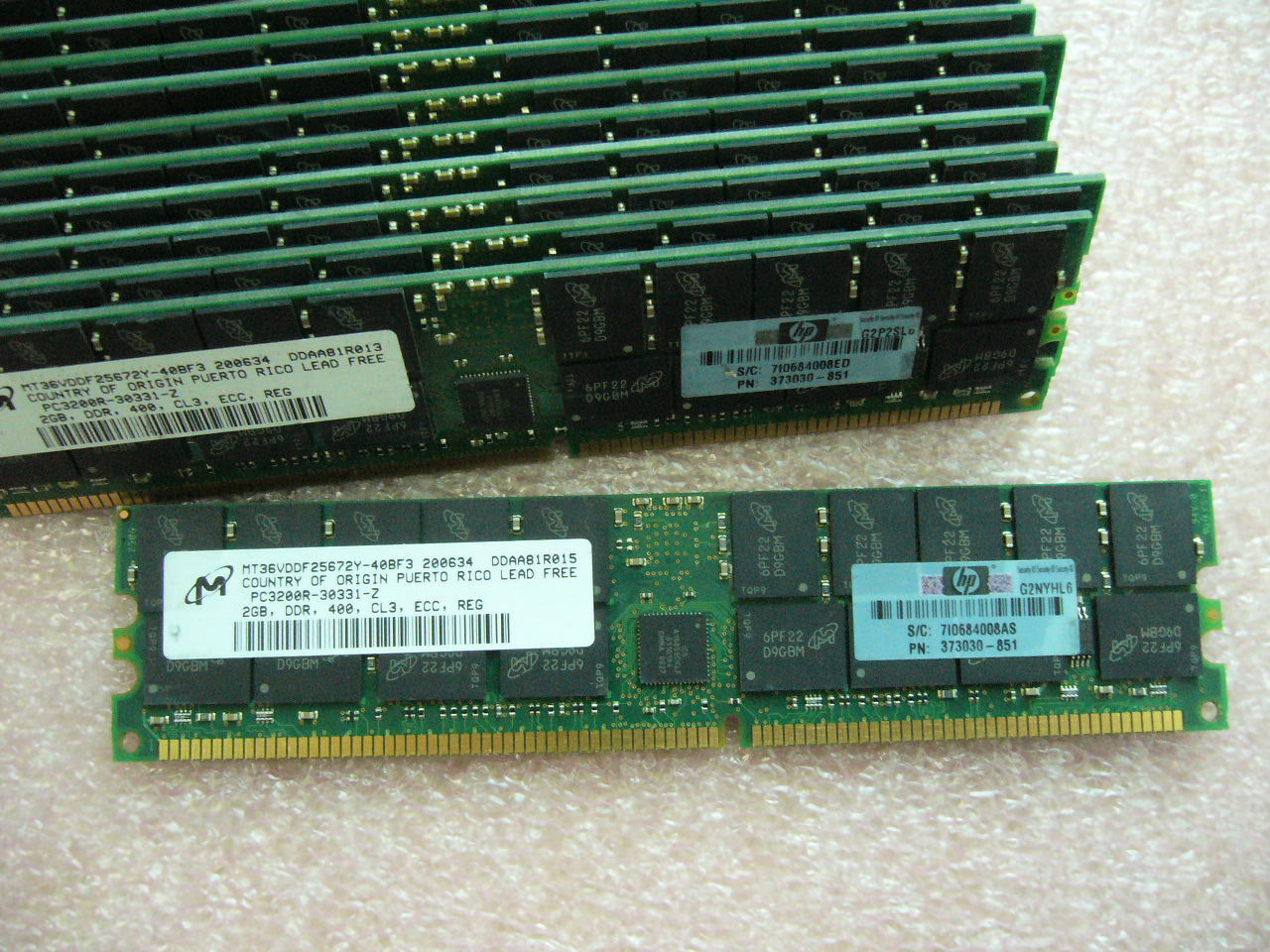 2GB DDR 400 PC-3200R ECC Registered Server memory HP PN 373030-851