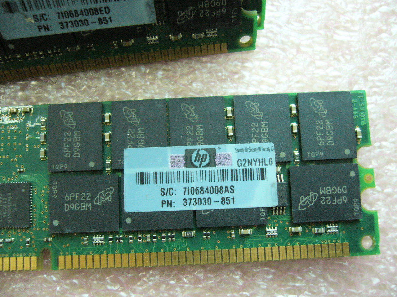 2GB DDR 400 PC-3200R ECC Registered Server memory HP PN 373030-851 - Click Image to Close