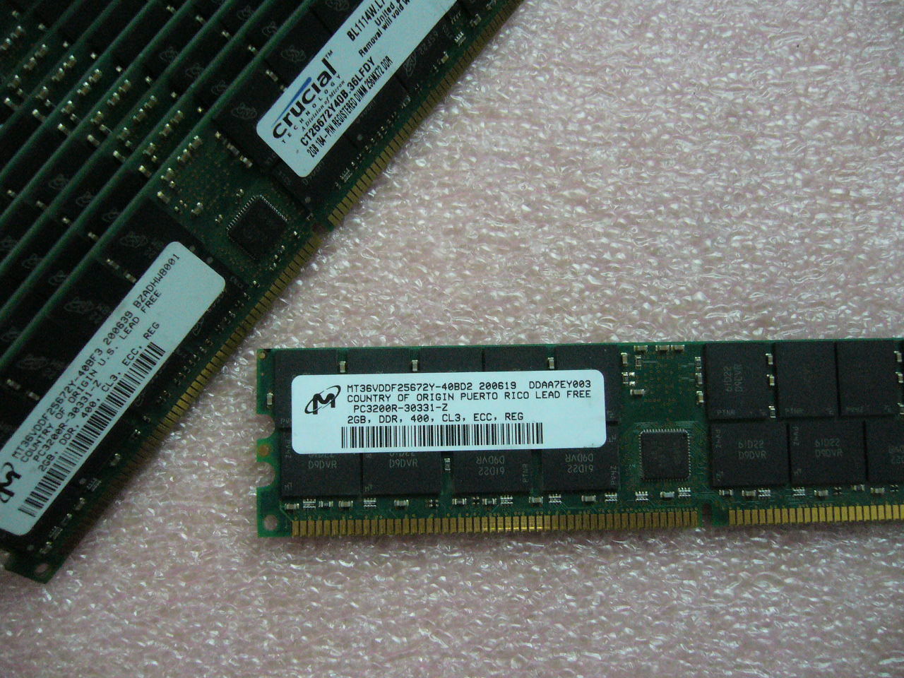 1x 2GB Micro Technology DDR PC-3200R 400Mhz CL3 ECC Registered Server memory