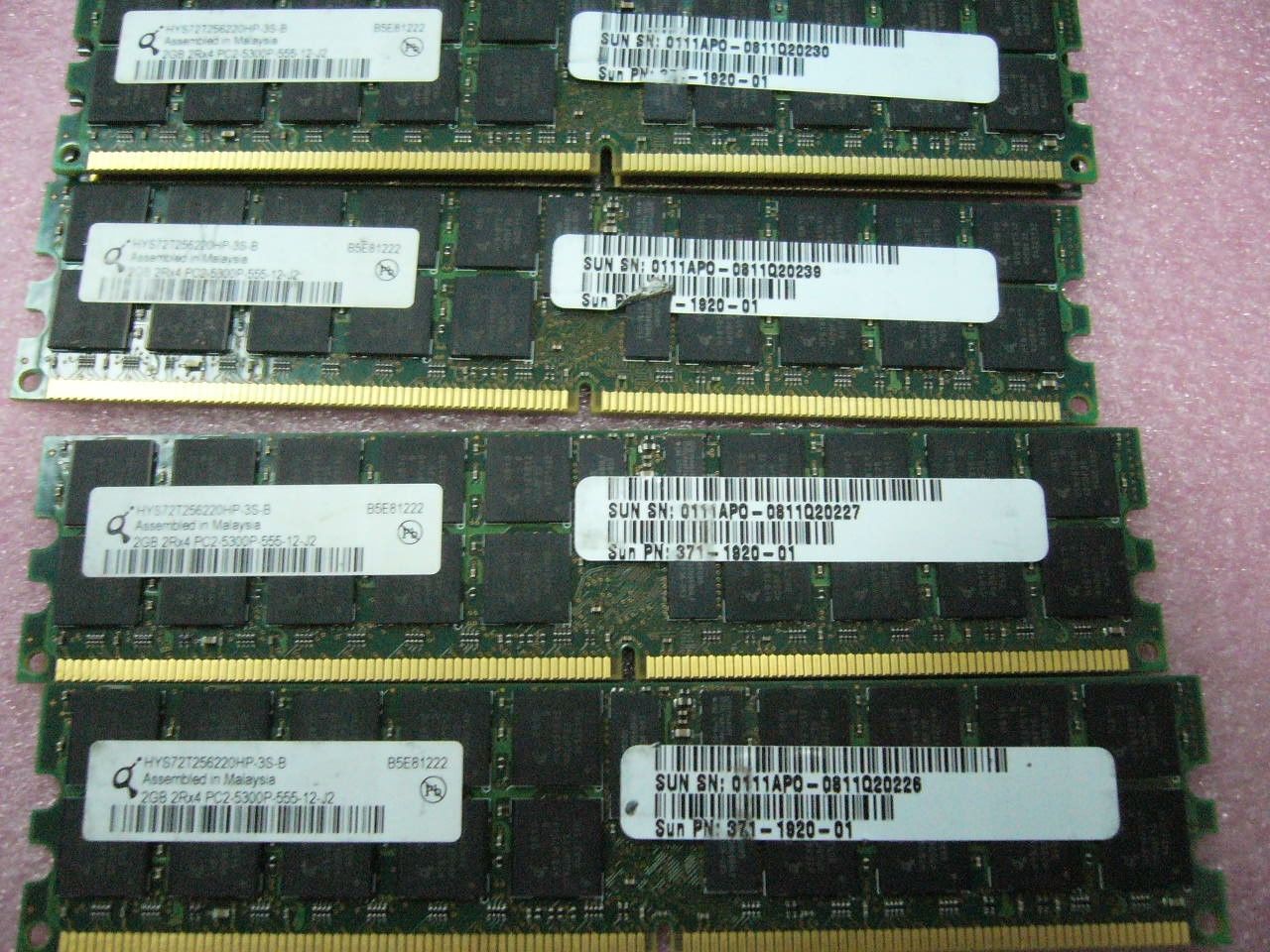 QTY 1x 2GB DDR2 PC2-5300P 2Rx4 ECC Registered Server memory Sun PN 371-1920-01