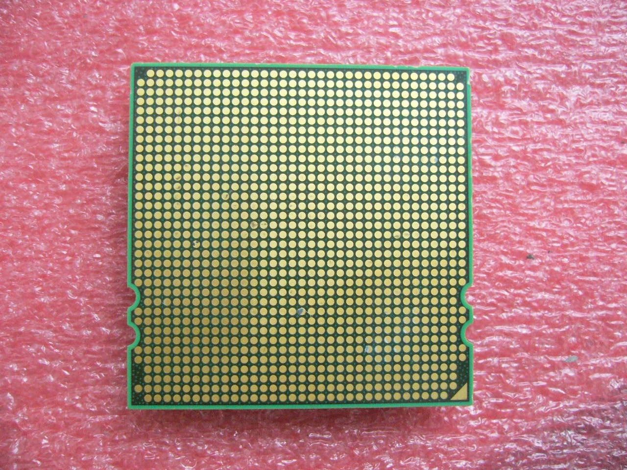 QTY 1x AMD Opteron 2354 2.2 GHz Quad-Core (OS2354WAL4BGH) CPU Socket F 1207 - zum Schließen ins Bild klicken