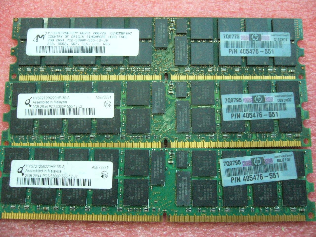 QTY 1x 2GB DDR2 PC2-5300P 2Rx4 ECC Registered Server memory HP PN 405476-551 - Click Image to Close