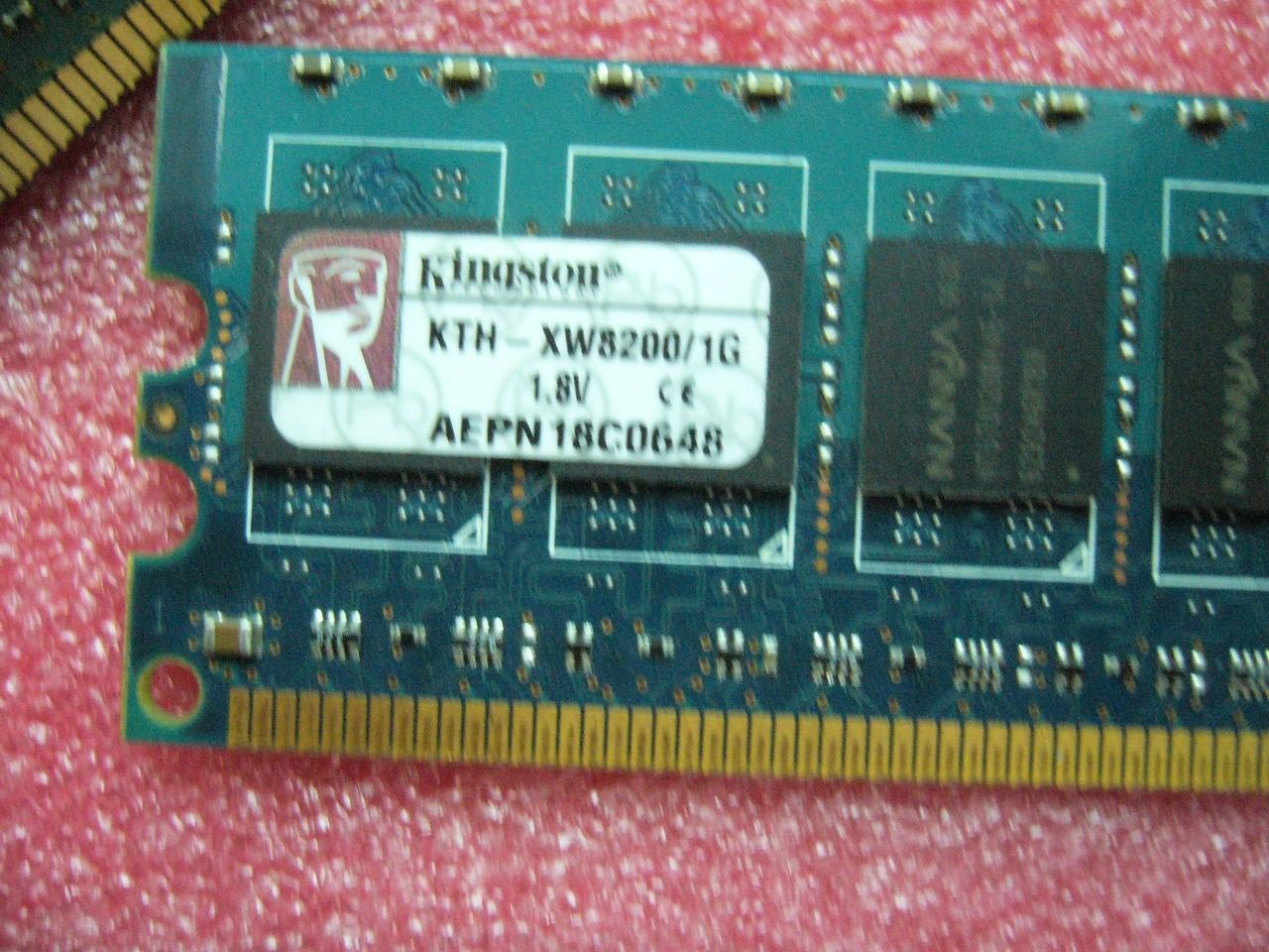QTY 1x 1GB PC2-3200 DDR2 400MHz ECC Registered Memory Kingston KTH-XW8200/1G - Click Image to Close