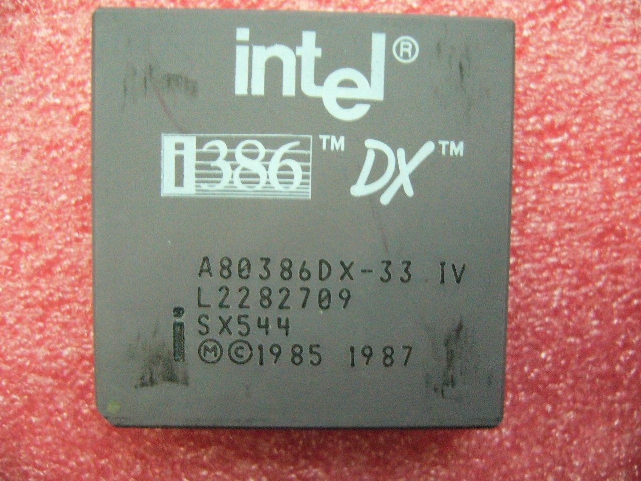 QTY 1x Vintage INTEL i386 DX 33Mhz A80386DX-33 SX544 SX366 - zum Schließen ins Bild klicken