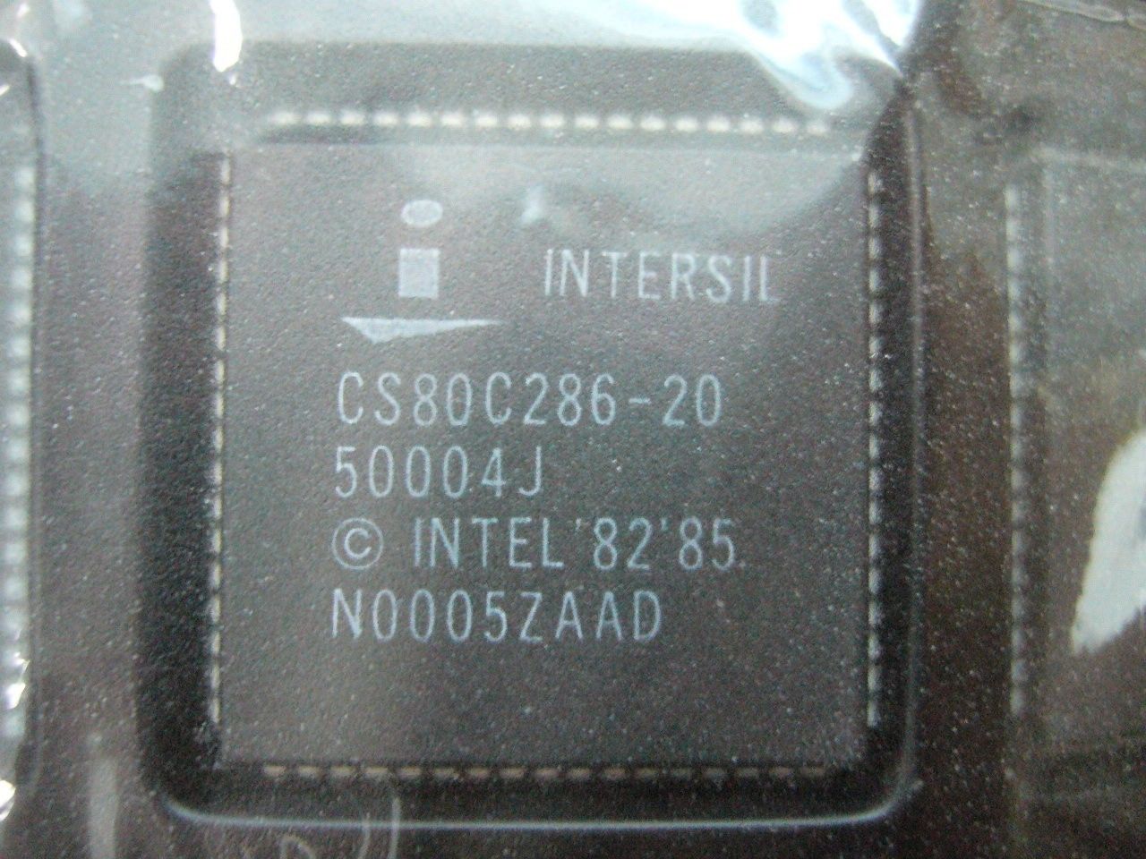 QTY 1x Vintage Intersil 80C286 CPU CS80C286-20 - zum Schließen ins Bild klicken
