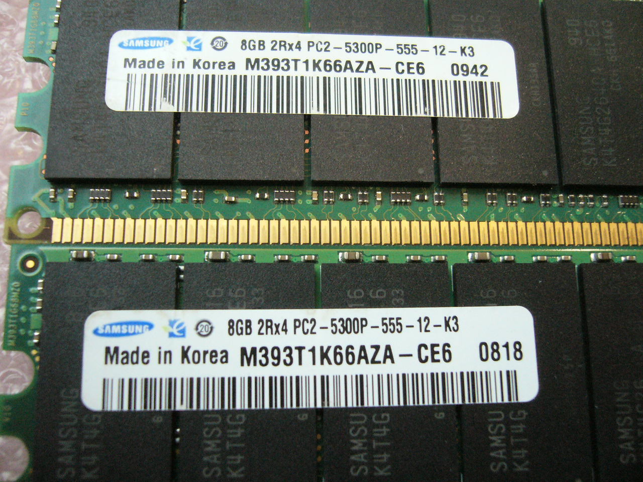 QTY 1x 8GB DDR2 PC2-5300P 2Rx4 ECC Registered Server memory M393T1K66AZA-CE6 - Click Image to Close