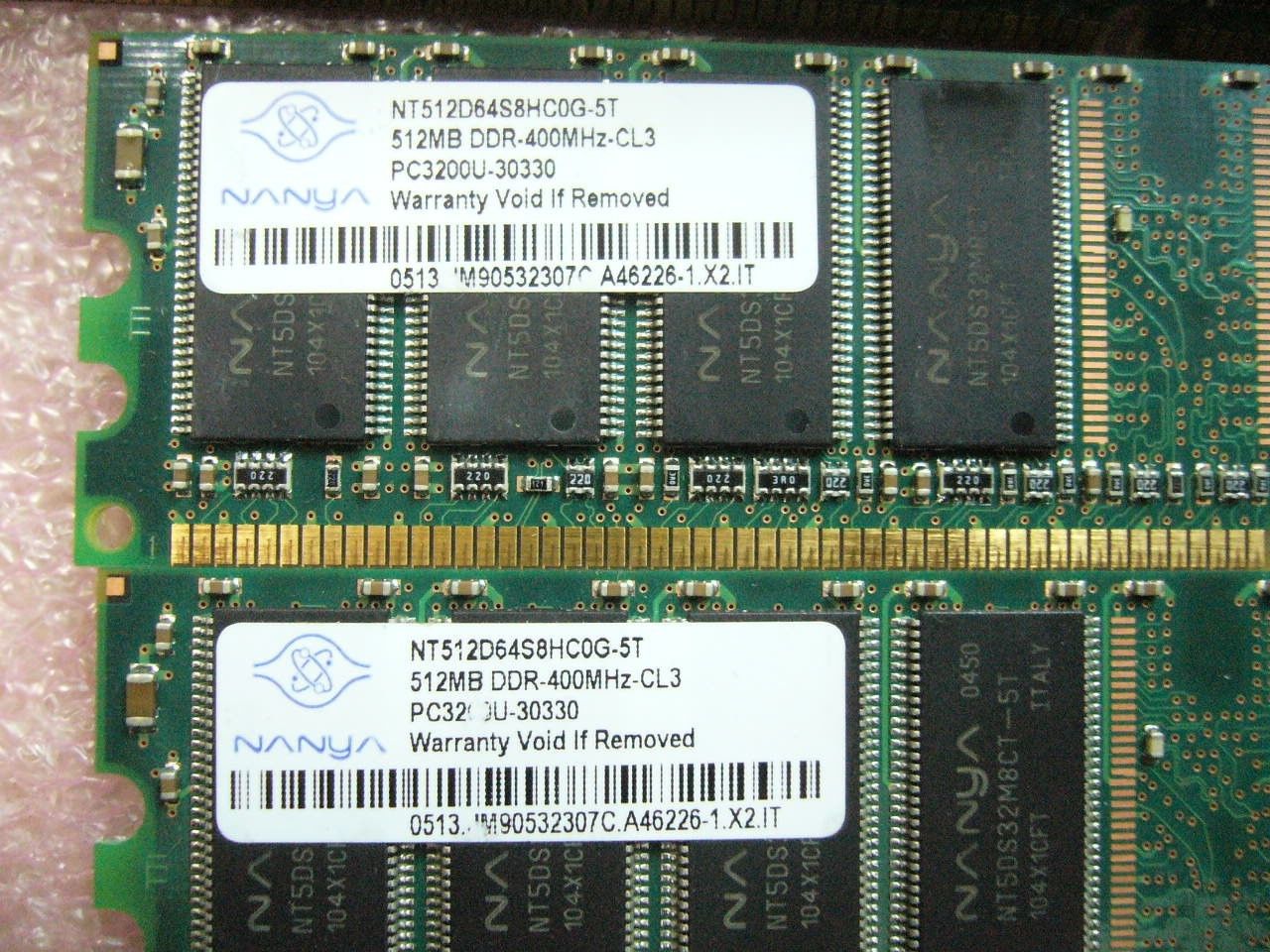 Lot 1GB QTY 2x512MB DDR 400Mhz PC3200U desktop non-ECC memory stick - zum Schließen ins Bild klicken